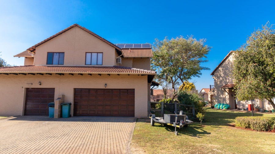 To Let 3 Bedroom Property for Rent in The Coves North West